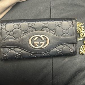 Gucci shoulder bag verified real